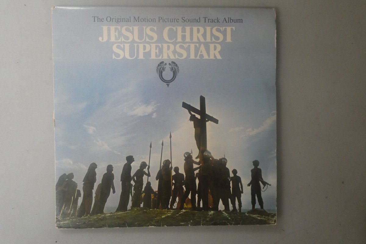 dvanduuren1's tweet image. Alphabet Challenge

from: @sheenz_m_

This Week's Theme:
- M for Movies -
🎞️🎵✝️

Original Motion Picture
Sound Track Album

#AlphabetChallenge #WeekMforMovies #Films #fun #photochallenge #Movies #Cinema #EasterFriday 
#soundtrack