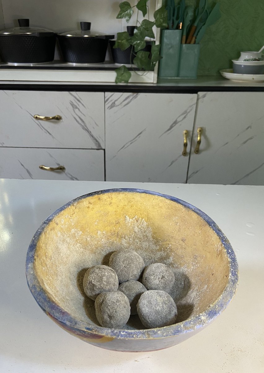 Drama Queen 👑 tweet media