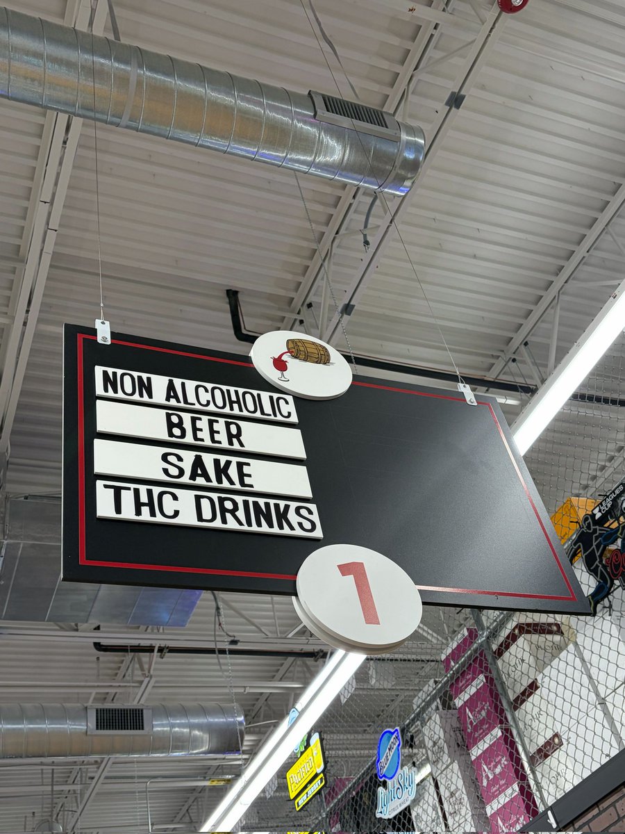 Weed Drinks Guy tweet media