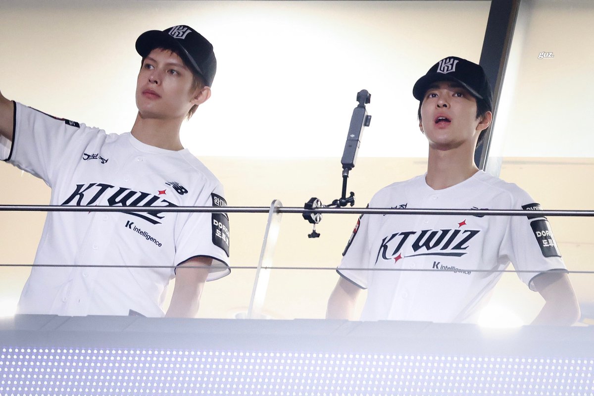 구츠guz. tweet media