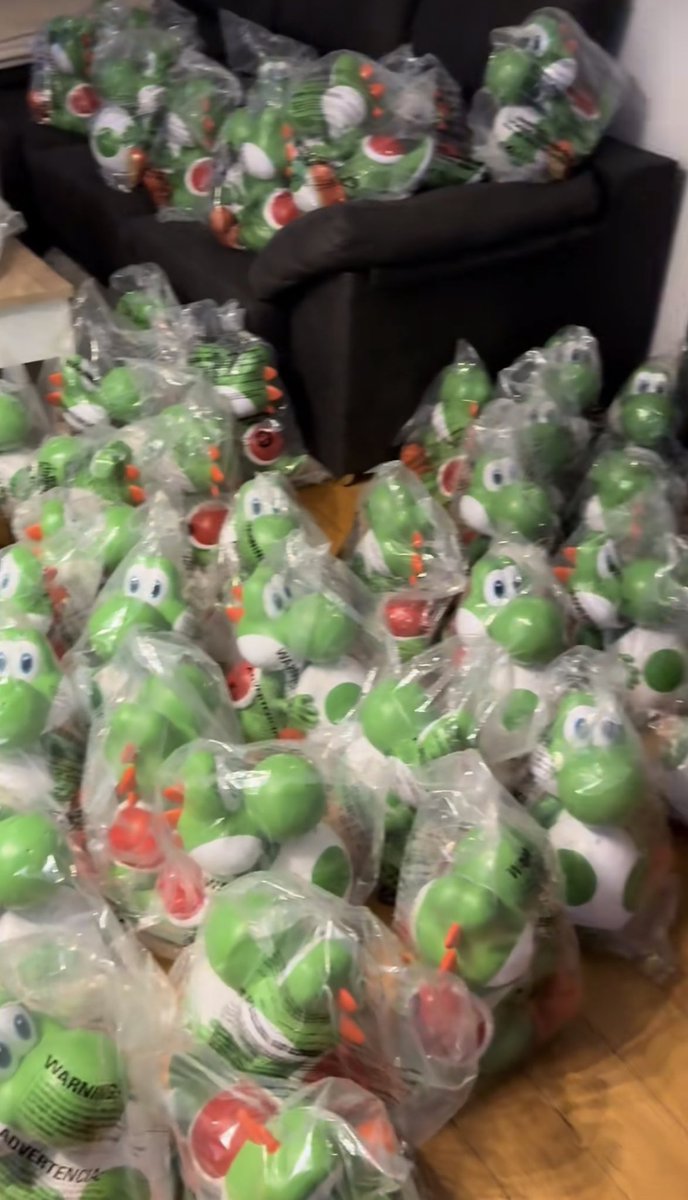 QuidVacuo tweet media