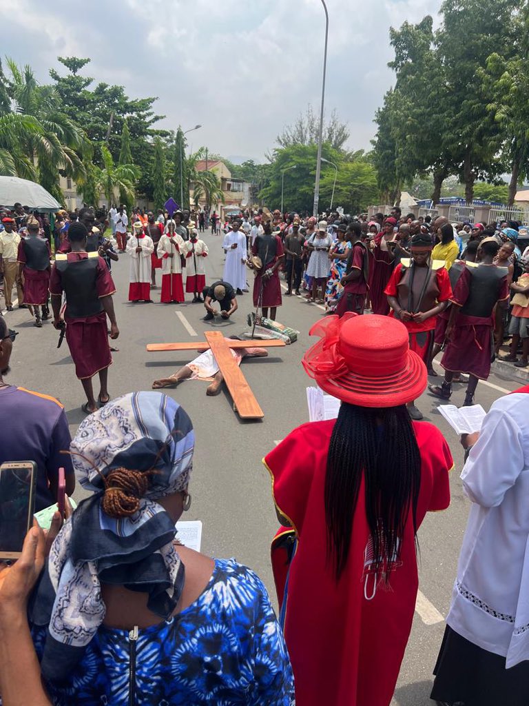 Sommie____'s tweet image. Good Friday.
Catholic and proud 

#catholic