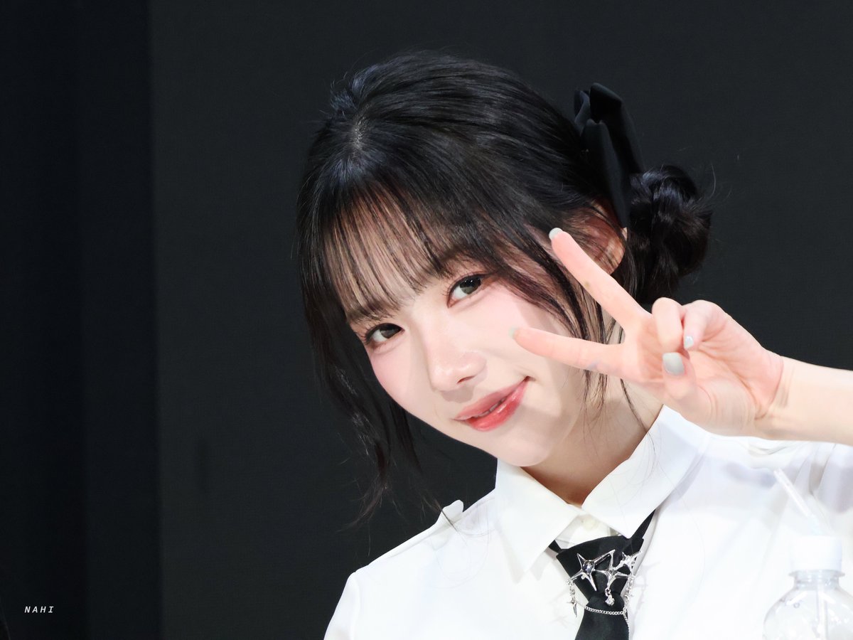 *

260403 오사카 사인회

🦢🖤◝✩

#클라씨 #CLASSy #혜주 #HYEJU

*