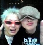 rudie_bass's tweet photo. なんかいろいろあったかもやけど、ものすごーいひさびさの友達とサシ呑んで時間はぶっ飛びました。
昔やってた“BARN”でライブします！
12/5（土）十三246！
えらい先やけど…生きてたら、是非！

(写真は20年ぐらい前、ガラケーで撮ったやつ！) https://t.co/DZazGIQyG5