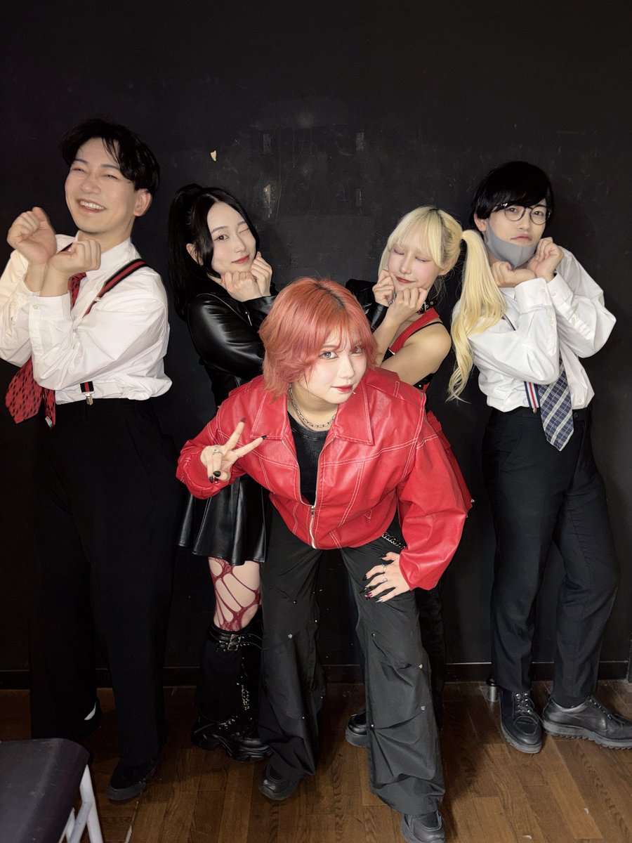 隣のワンルームディスコ tweet media