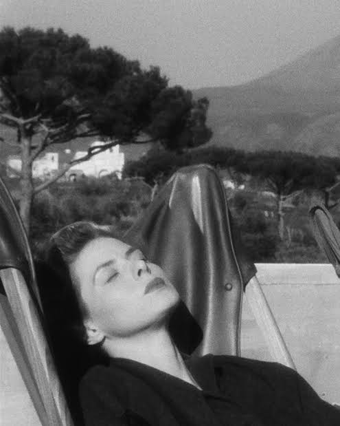 José Arévalo🔻 tweet media