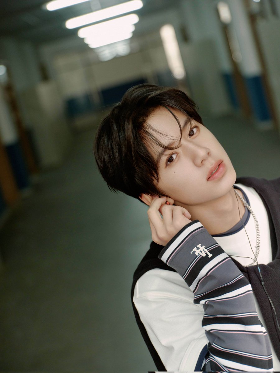 🝳 ziye tweet media