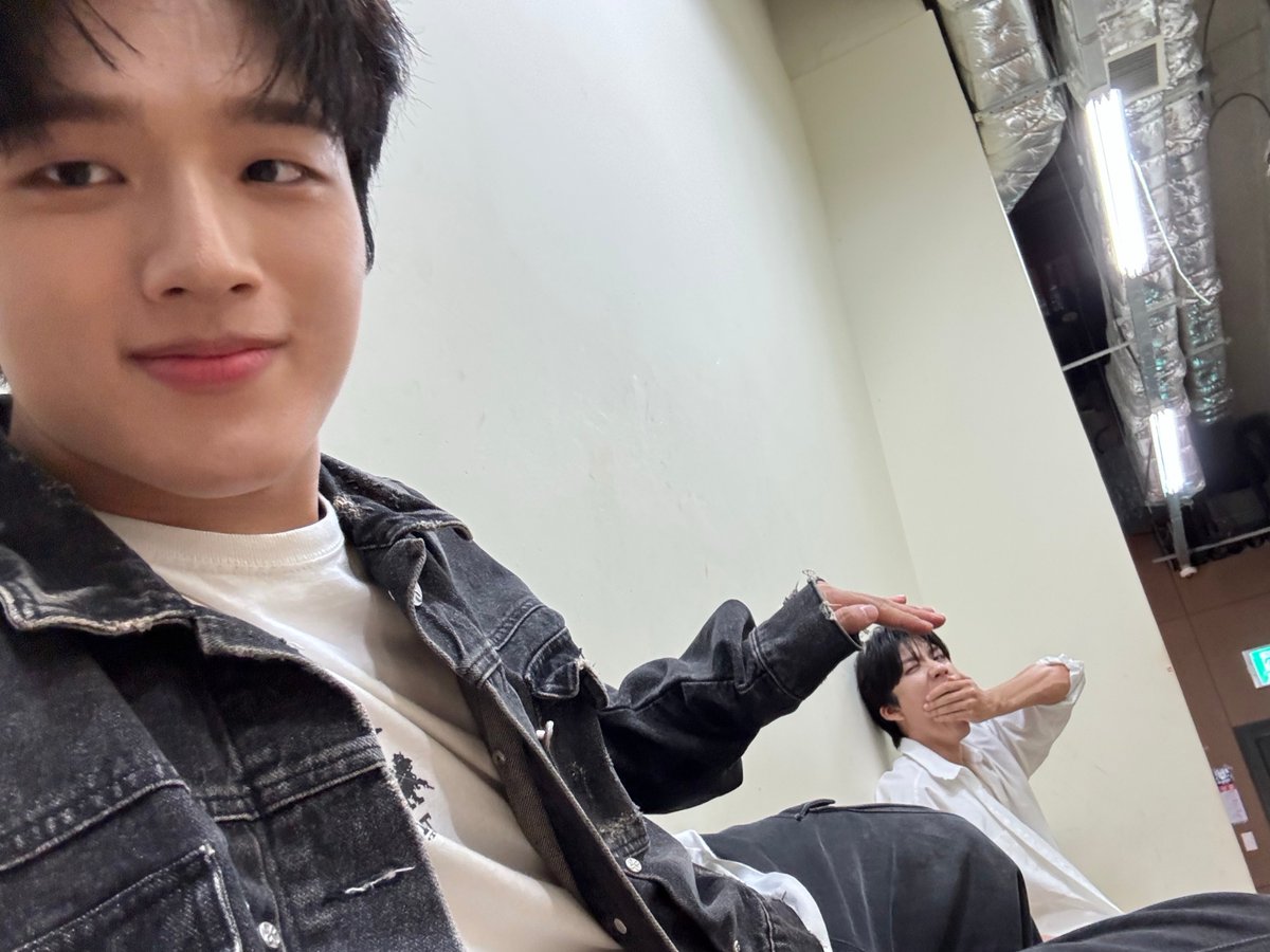 TRENDZ (트렌드지) tweet media