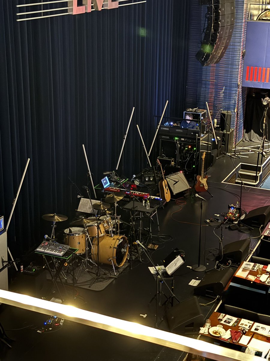 sekuwa's tweet photo. NONA REEVES
Revisit the “POP STATION”
at Billboard Live TOKYOに行ってきました。@billboardlive_t 久しぶり。ステージのネオン管とか新鮮でした。カーテンオープンは「GOLDEN CITY」で。ご郷太くんと真城さんの声の重なりあいが素晴らしくてグッと引き込まれました。他のアルバムの再現も是非！ https://t.co/46E6d8CXdx