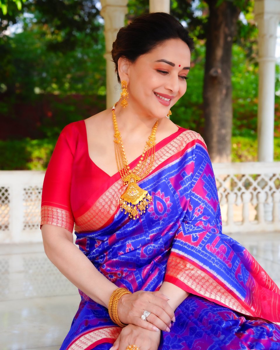 Madhuri Dixit Nene tweet media