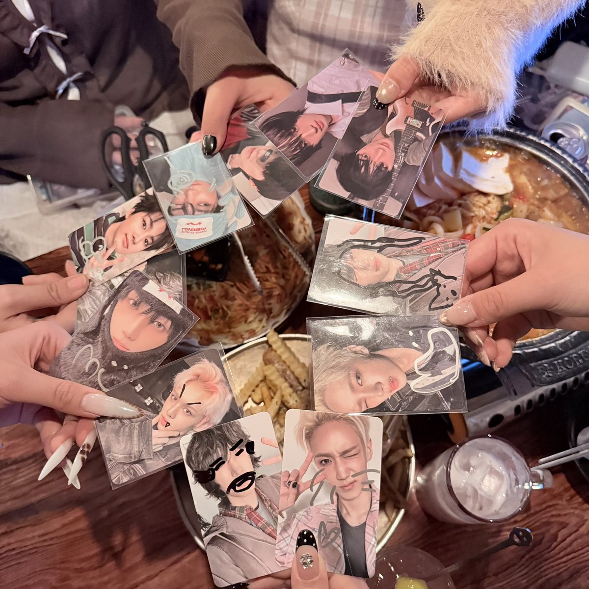 포푸캣🍥ིྀ tweet media