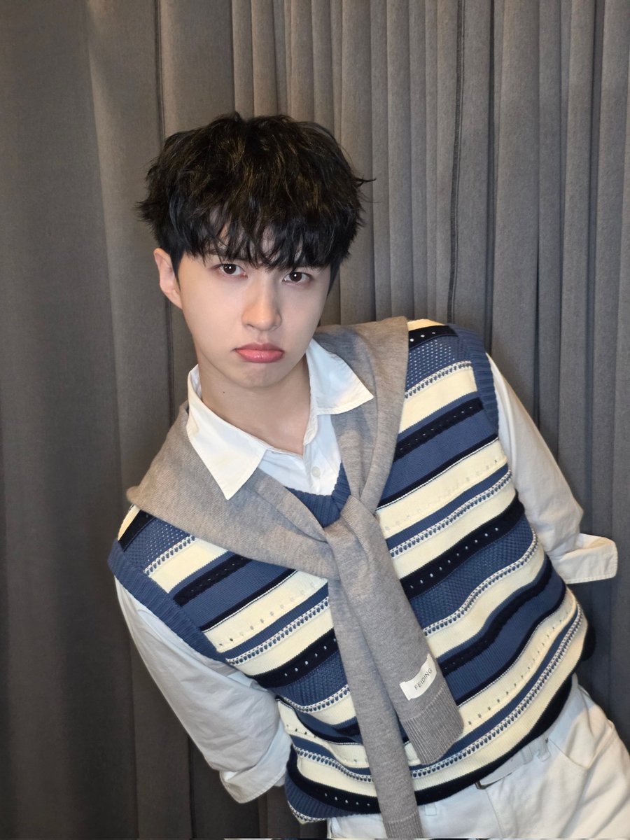 S27M_official's tweet image. 260403
애기별✨️과 사순별💫 

@jaehwany0406
#켄 #KEN #이재환 #LeeJaeHwan
#사순별 #KEN_FAN_CON
#S27M #에스이십칠엠