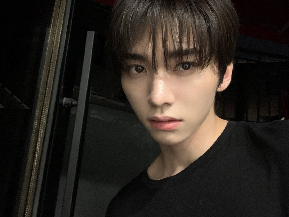 WHIB(휘브) tweet media