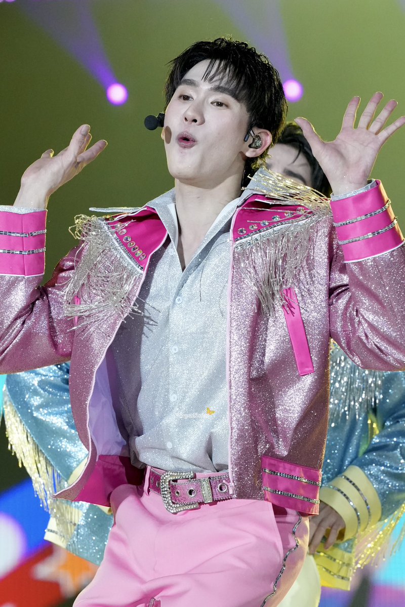 PATICIA 🐰🤍 #ติดเด็กตึกพี่ถา tweet media