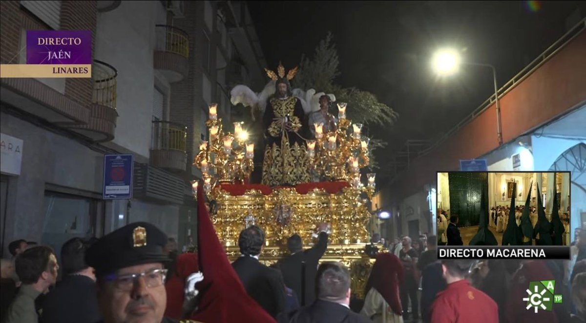 Josito_Linares's tweet photo. La Semana Santa de Linares está en auge y siendo un exito, en especial este Jueves Santo donde no cabía un alfiler en las calles con las 3 hdades.

Fruto de ello fue las conexiones en directo a las 23 horas en @canalsur y es de agradecer, siendo la referencia de la provincia. https://t.co/Nr6XvTNFlz
