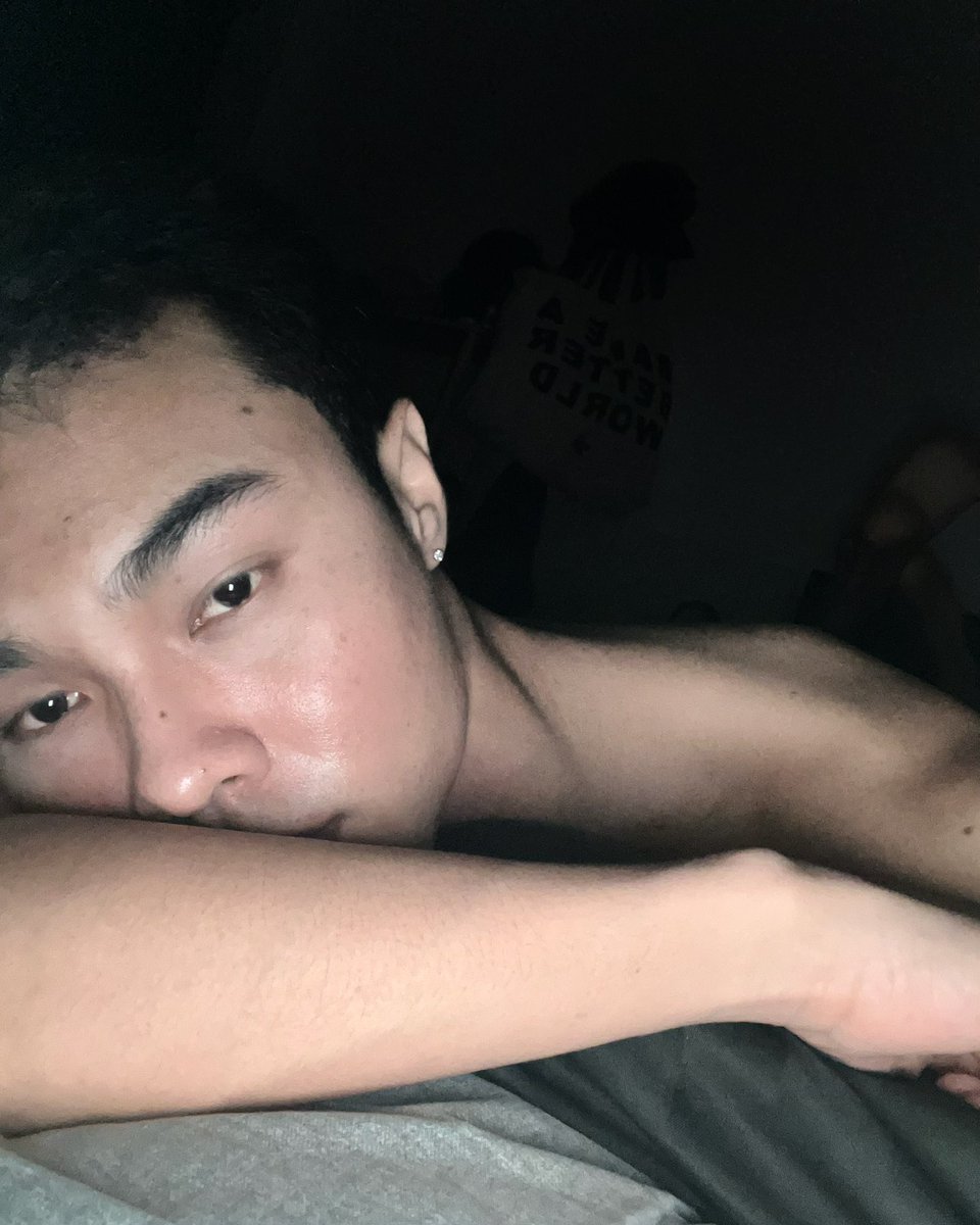 khangguy_v's tweet photo. Good night https://t.co/0W0ofEc9ct