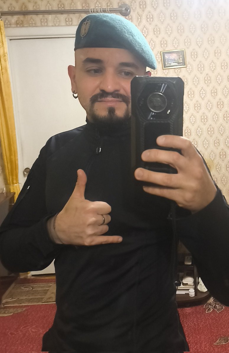 El Esїrko 💙💛 tweet media