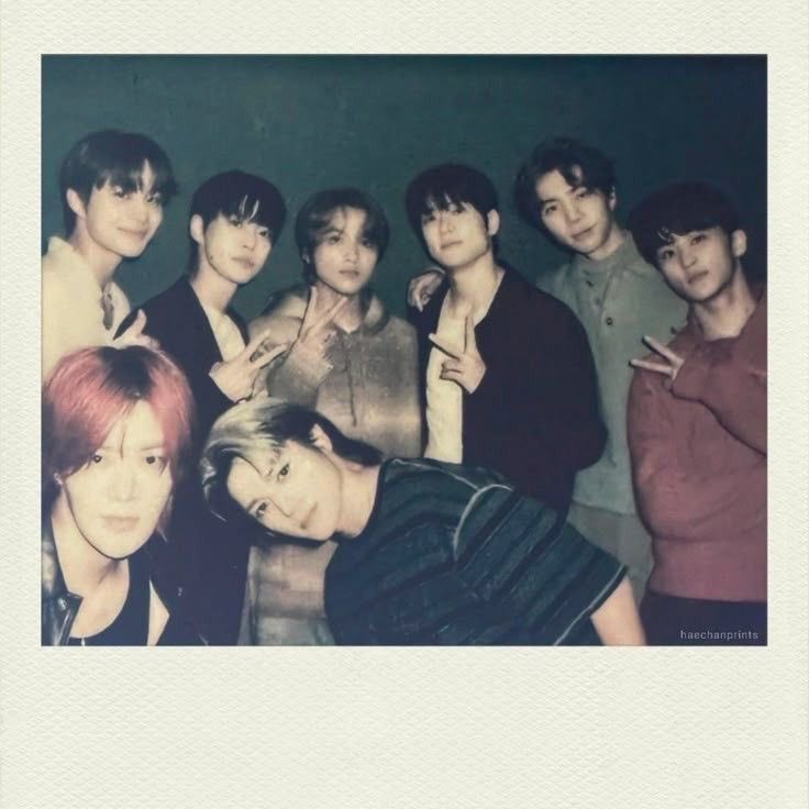 onyoureen's tweet photo. 내 인생에서 절대 잊지 못할 한 부분이 되어줘서 정말 고마워 💗
Thank you, NCT’s Mark. 
for always doing your best in everything. thank you for the great songs, incredible performances, and precious personalities that you’ve been showing to the world.
I LOVE U FOREVER, DEAR #MarkLee https://t.co/T6ID1nro2A