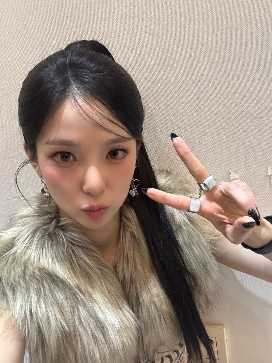 Yujinmode tweet media