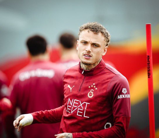 Galatasaray's tweet photo. Final preparations are done for tomorrow’s #TSGS https://t.co/xBNw2skAFe