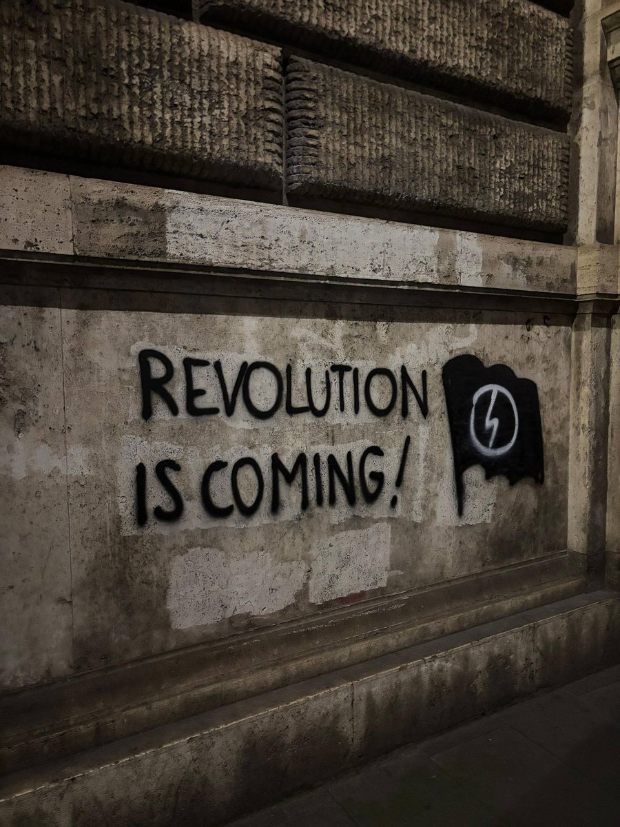 Native Voice tweet media