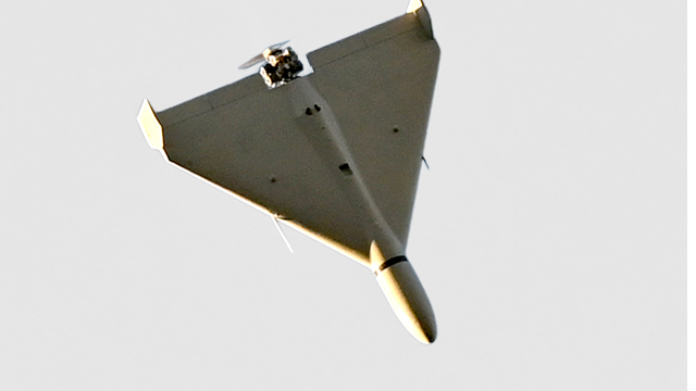 إسقاط طائرة مسيرة في ايران تتعلق بدولة عربية

يتآمرون على ايران ويشاركون بالحرب ولما يقصفهم ايران يلعبون دور الضحية

جبناء يحاربون بستار وخلف الآخرين ويخافون من المواجهة