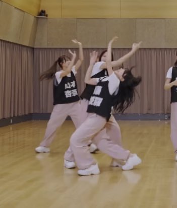 さく_。 tweet media