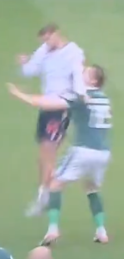 BwfcNathan's tweet photo. @bigkie17 I mean it might be more of an arm than an elbow, but doesn't change the fact that there's contact and Mcatee as made zero attempt to play the ball. Stupid thing to do. https://t.co/tQjzNT0Inc