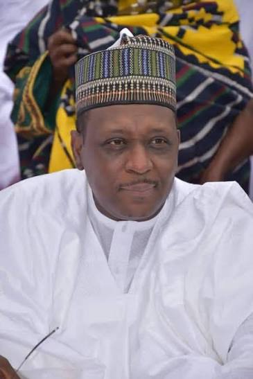 ChidiOdinkalu's tweet photo. Among the Ministers in @officialABAT's cabinet, few had briefs as daunting or difficult as @muhammadpate or @YusufTuggar.

Their respective briefs were not made easier an indifferent or cynical @NGRPresident. The Federal Ministry of Health got no funds; the Ministry of Foreign Affairs got no ambassadors. 

Both share lots in common & battled with dignity, dedication & intellect against man-made obstacles. Their efforts alleviated a record that cld easily have been a lot worse.

They were two Ministers in the cabinet who had name recognition for stuff other than brutality or thuggery.

Both just also happen to come from Bauchi North (Katagum Emirate). Wherever their journeys take them next, Yusuf Tuggar & Ali Pate offer Bauchi State options in responsible leadership & representation that most other states cannot sniff.... But let's not get ahead of ourselves.