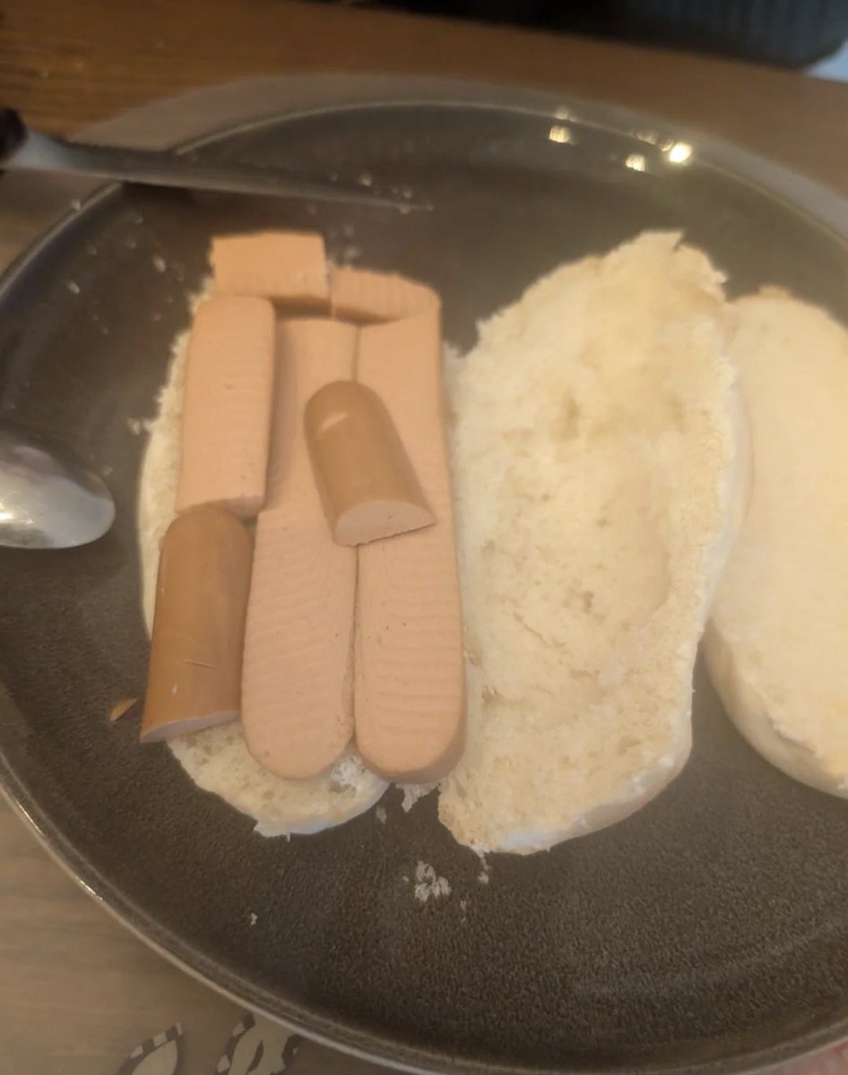 Eatinerni tweet media