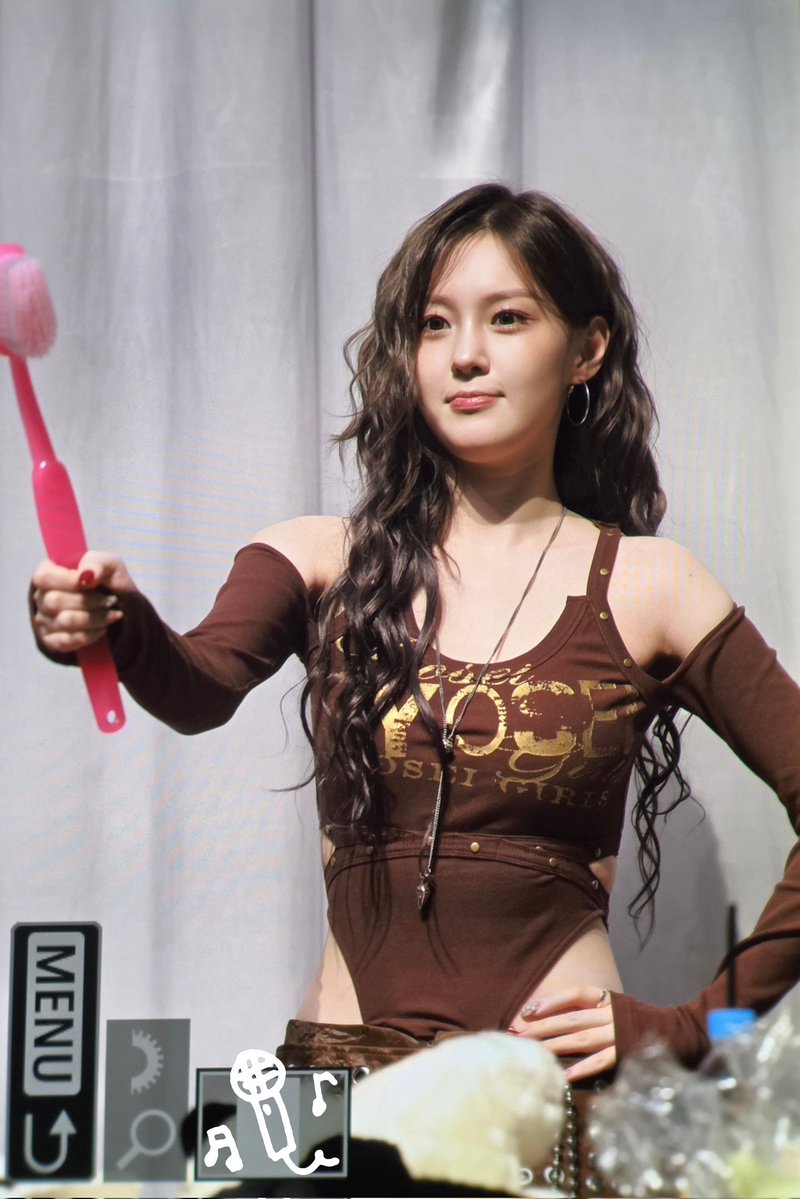 𝐬𝐢𝐧𝐠𝐟𝐨𝐫𝐔. tweet media