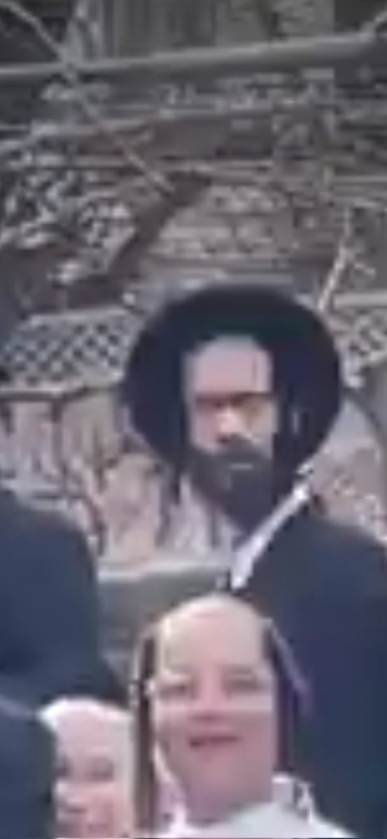 DeezFeets tweet media