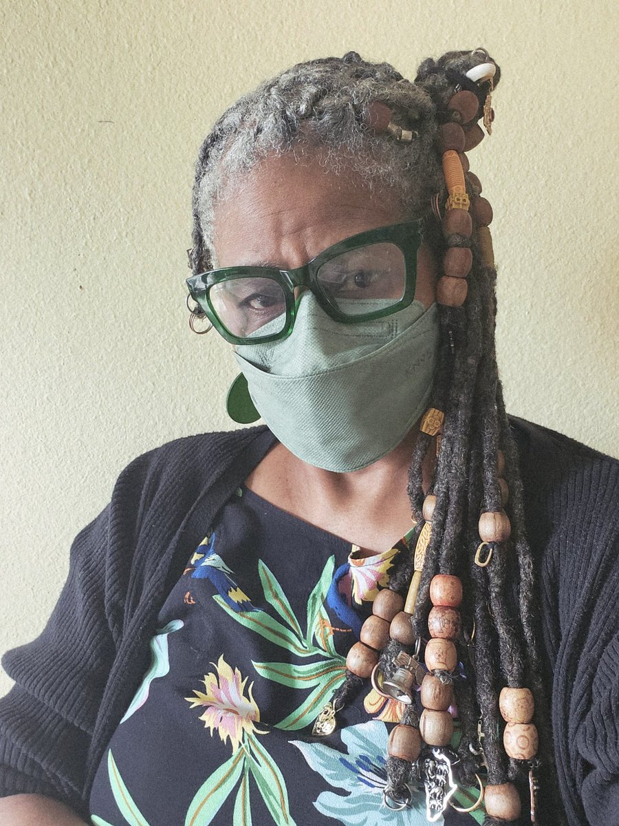 DrMarjorieRobe1's tweet image. Living with sarcoidosis is another reason why I wear a mask 😷 I can't take chances when it comes to #covid 
#LongCovid 
M
