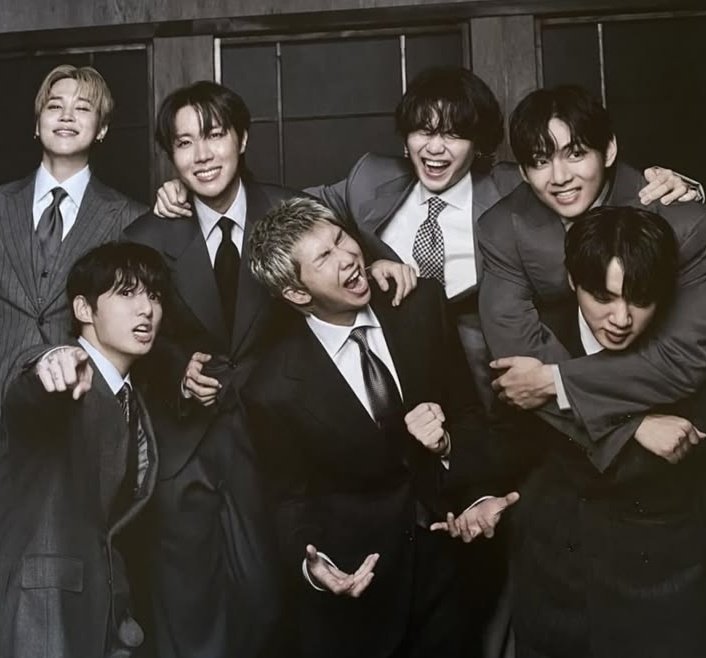 Pk_bts_land's tweet image. "BTS" (55 songs) now becomes the Foreign act with the most entries in the history of Billboard Japan Hot 100 chart, surpassing "TWICE" (54 songs) 

CONGRATULATIONS BTS