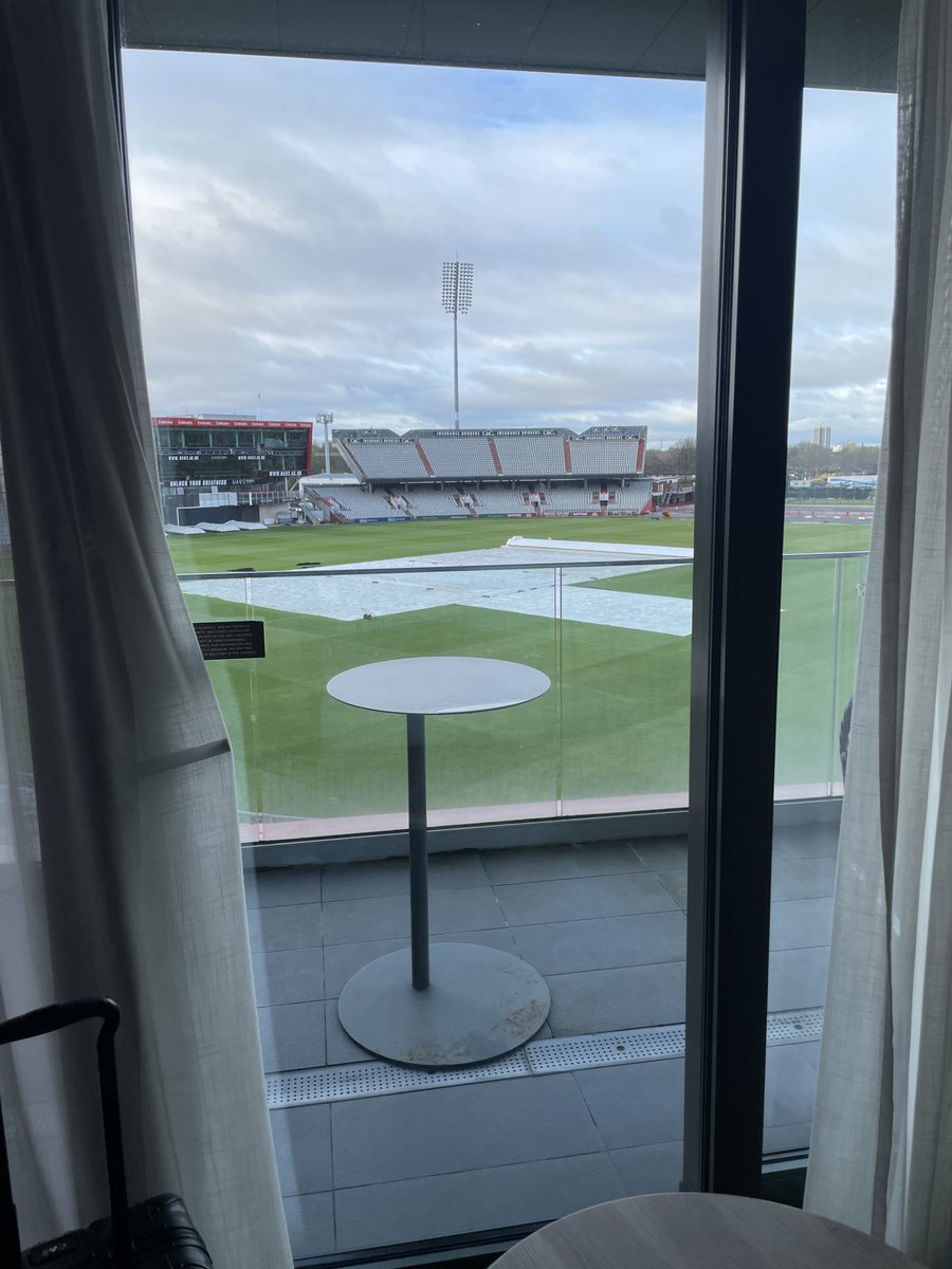 spikespencer's tweet photo. Made it to For The Love Of Anime in drizzly Manchester UK.

Got a pretty cool balcony at this hotel. Shame no matches will be played this weekend.

Woulda been awesome. https://t.co/IHcVDQA2pJ