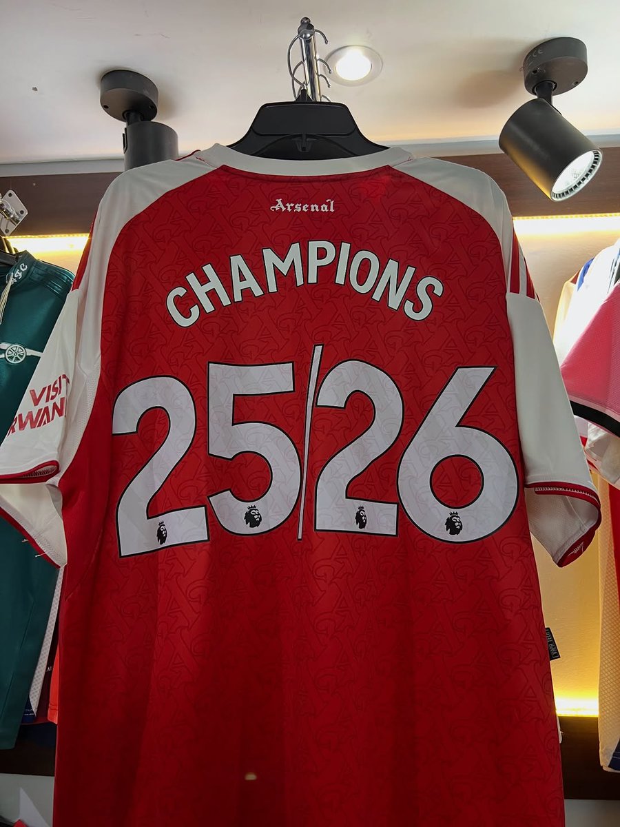 Mr. Arsenal tweet media
