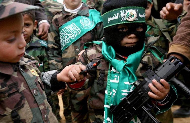 AlexMaya tweet media