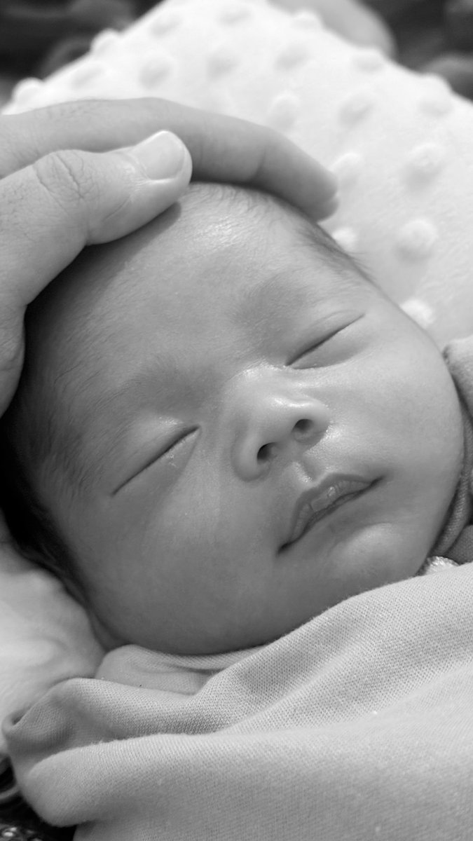 adux666's tweet photo. 🍼 https://t.co/KaEUA4eR1h