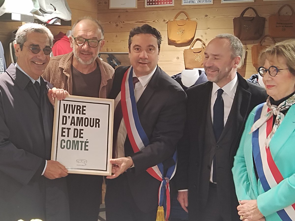 A lire sur rcf.fr : le déplacement du ministre du Commerce <a href="/SergePapin_rf/">Serge Papin</a> à Lons-le-Saunier pour la signature de la charte #Villecommercante urlr.me/nPN2FQ