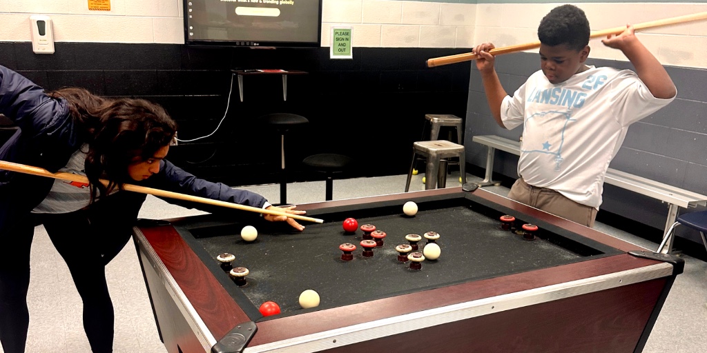 Illinois Softball tweet media