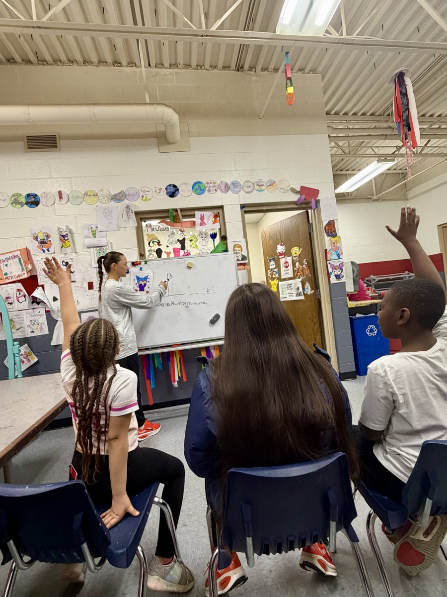 Illinois Softball tweet media