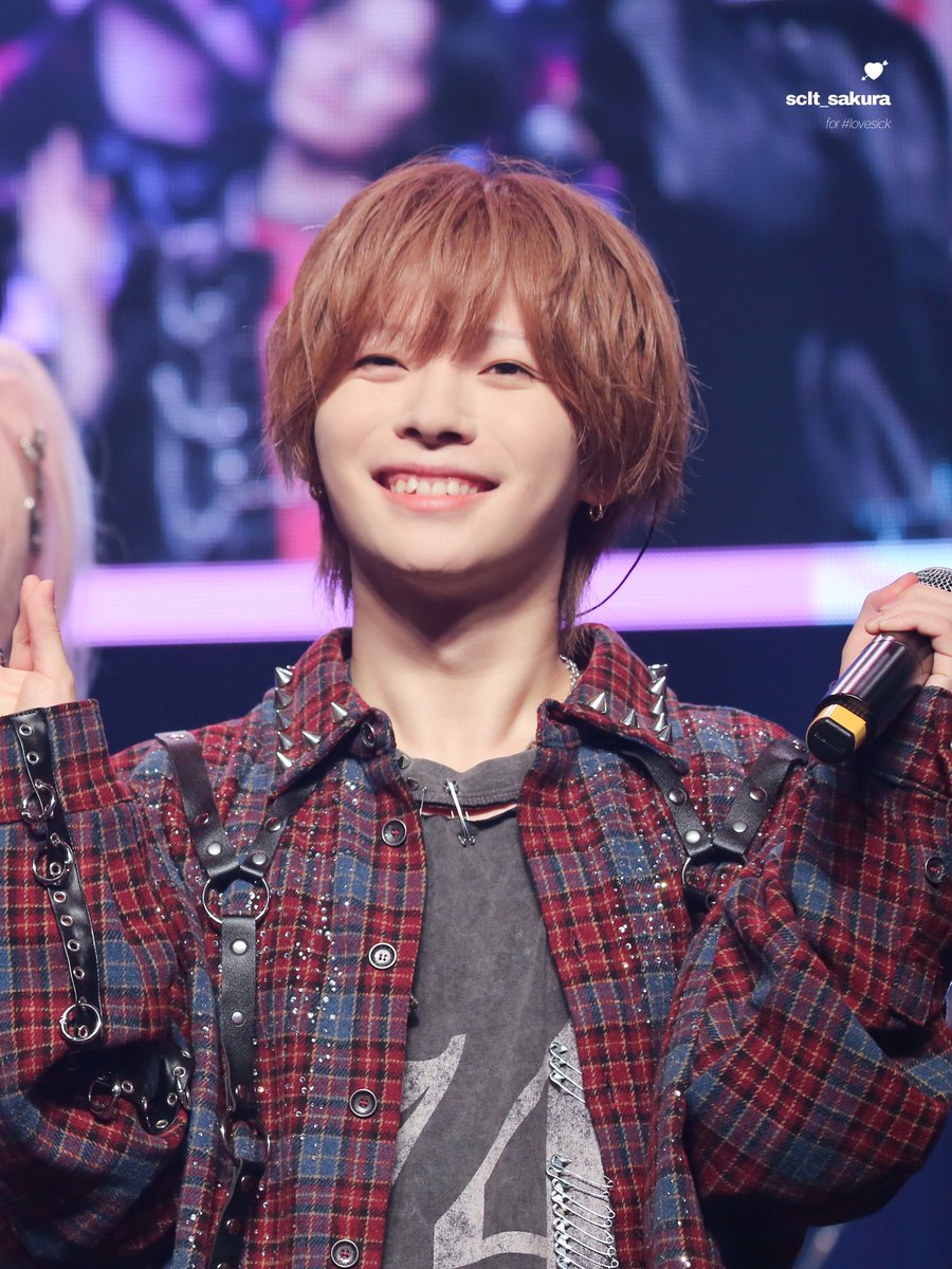 ๐๐๐๐ซ๐ฅ๐๐ญ tweet media