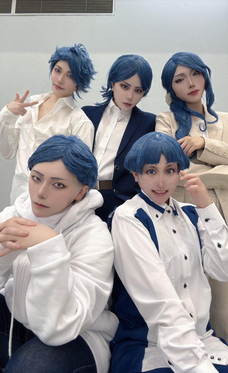 コスプレ　cosplay

今日は都市伝説解体センターの5人でいました〜！🪬
黒沢してきた🪬
ウィッグもみんなでお揃いなんだ

 #アコスタ池袋  #夜アコ