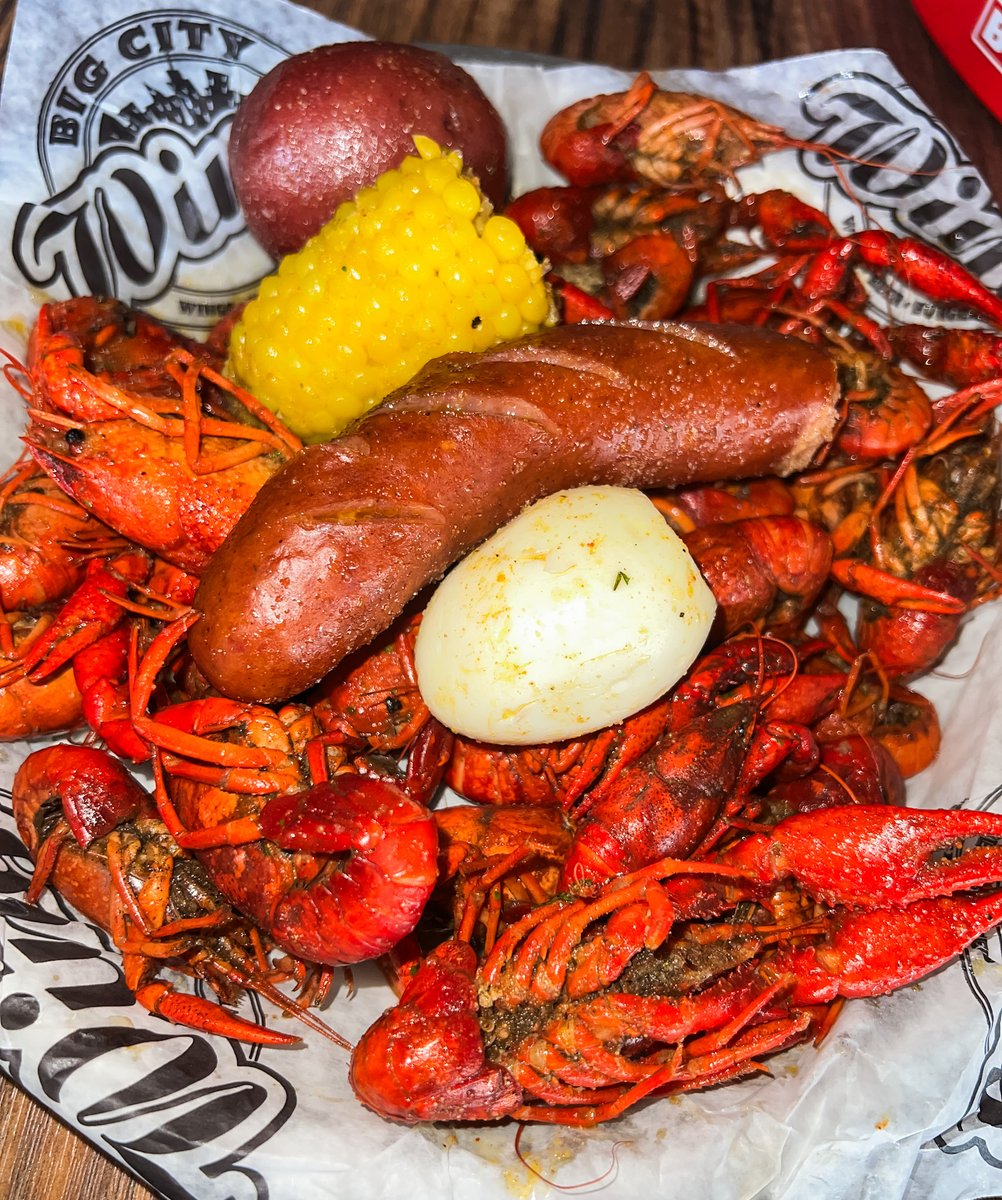 Big City Wings tweet media