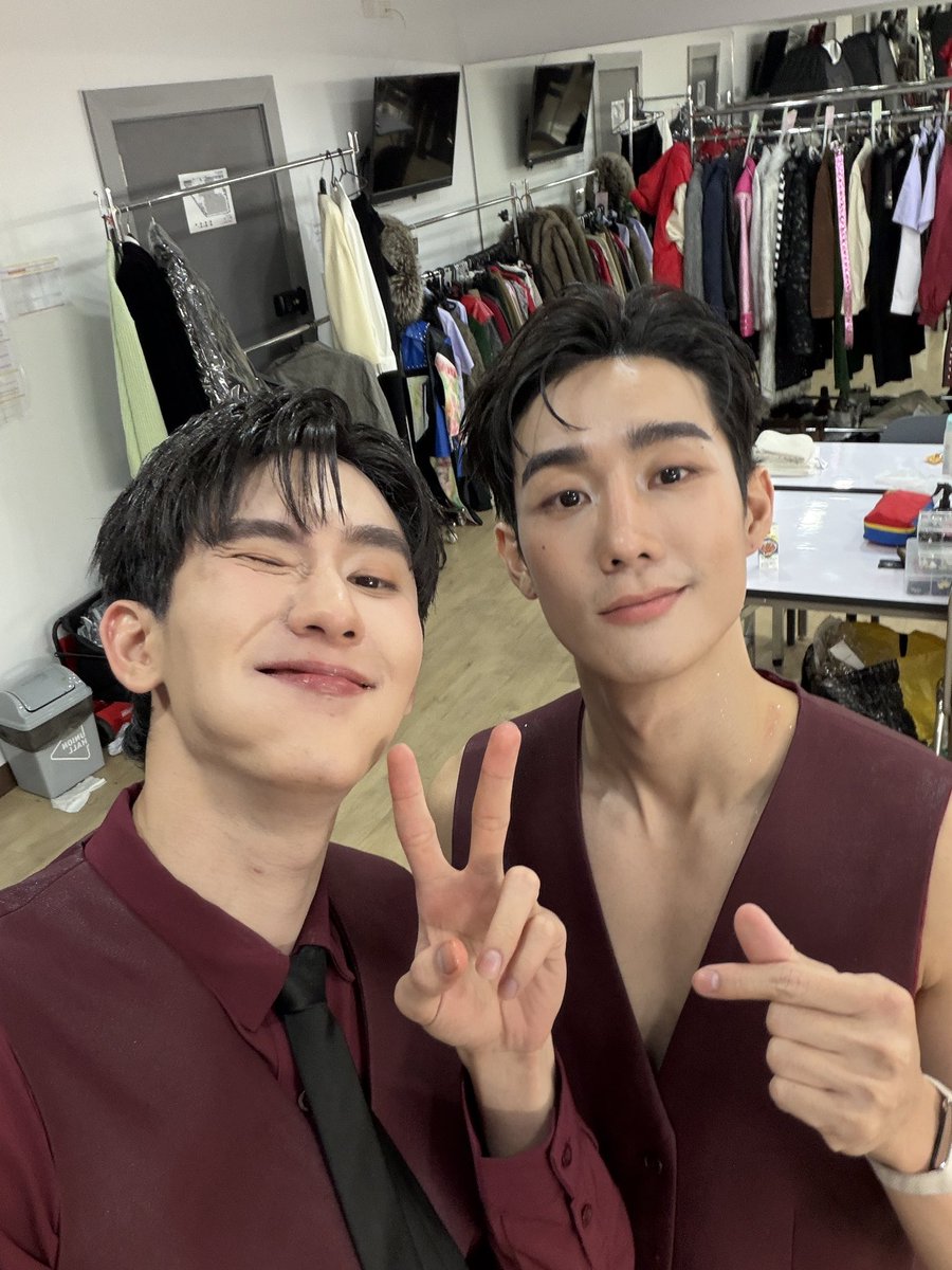 กษิบ๊อง (ปลูกผลเขือเทศ) tweet media