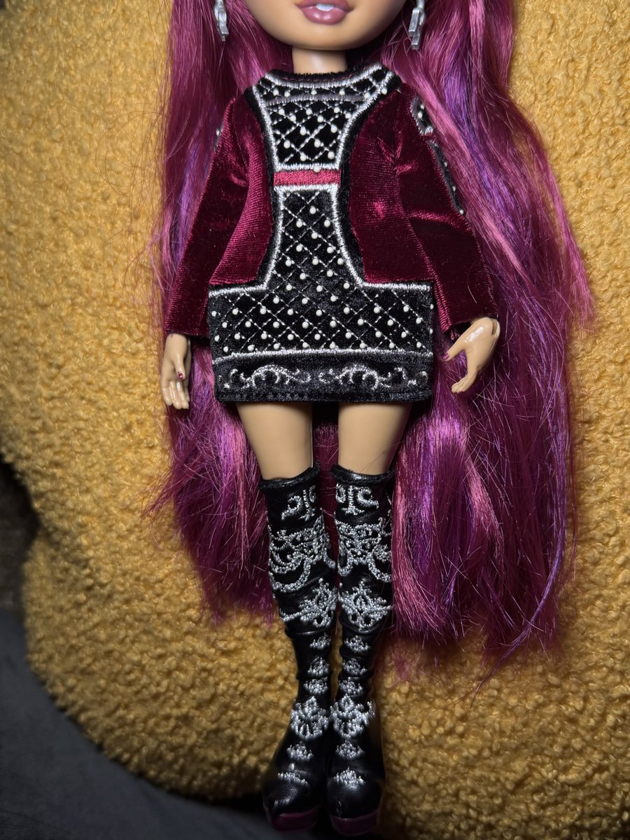 pl∀stixconnoisseur tweet media