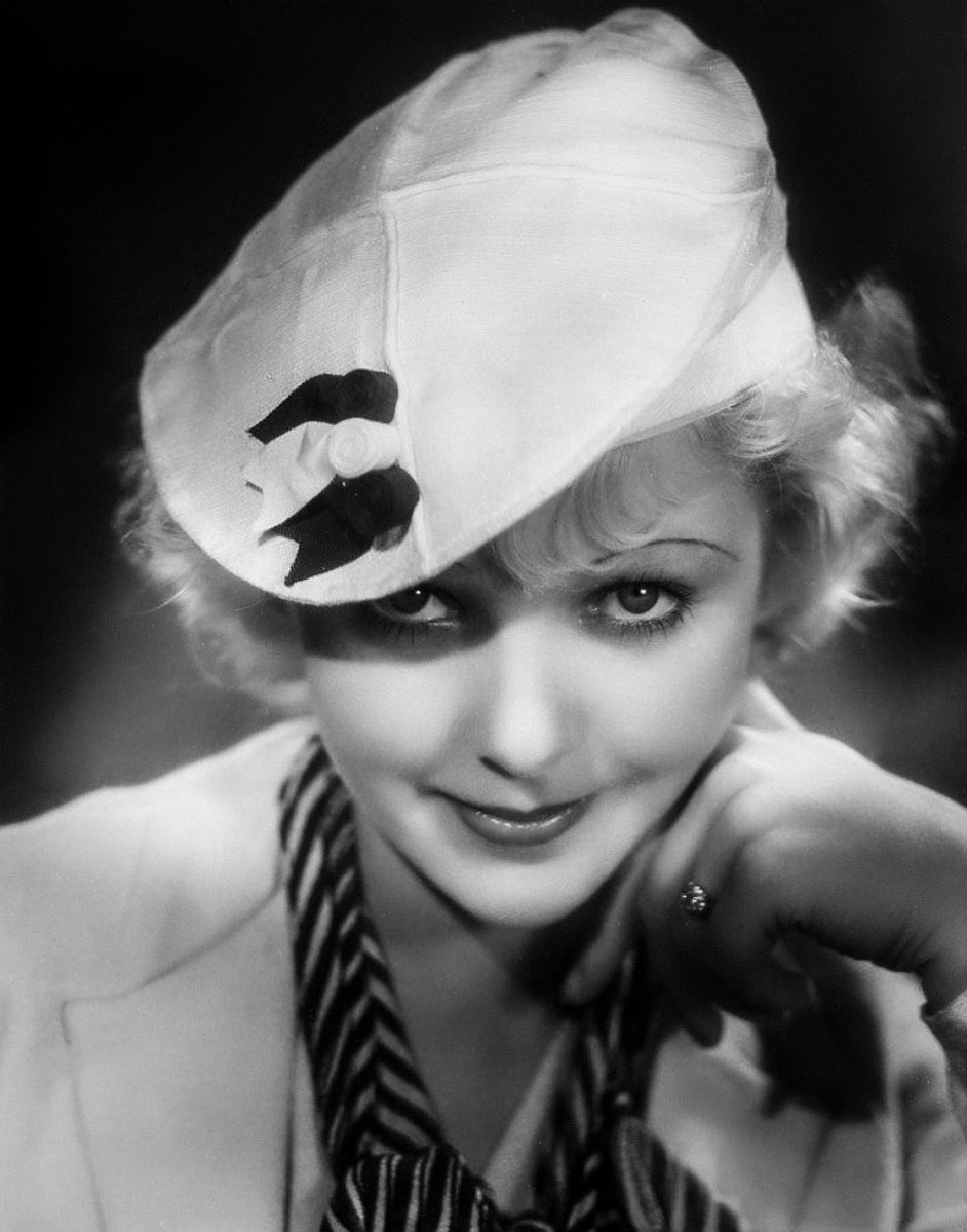 Molly McNair tweet media