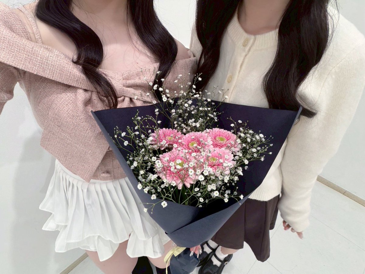 25♥︎ tweet media