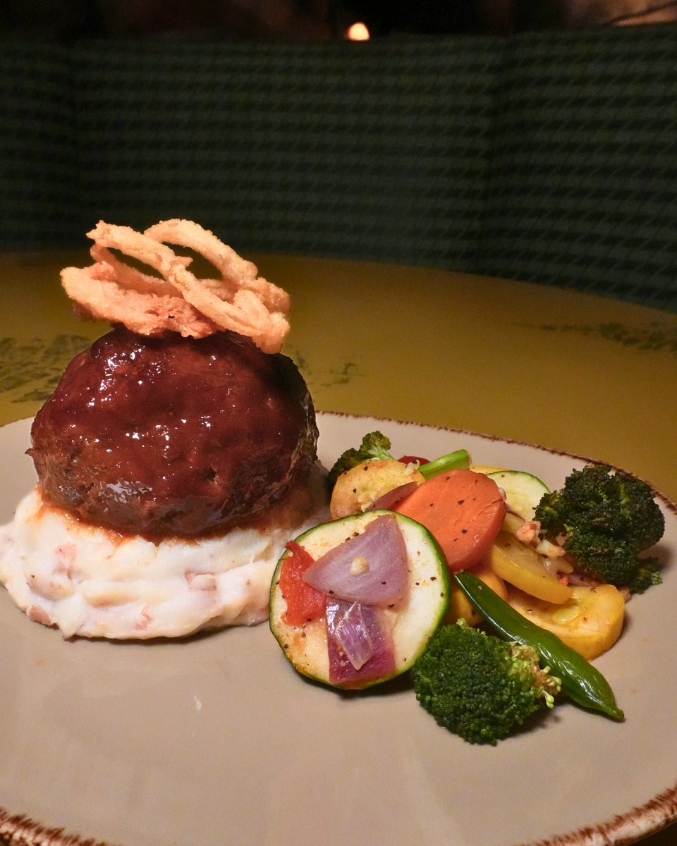 T-Rex Cafe tweet media