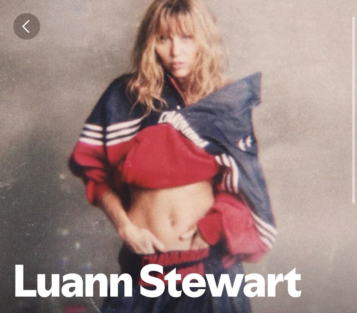 Miley Cyrus Italia tweet media